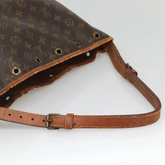 LOUIS VUITTON Monogram Petit Noe Shoulder Bag LV Auth - Picture 8 of 16